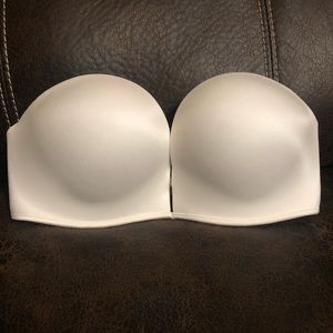 Victoria’s Secret Bombshell Strapless Bra 32C